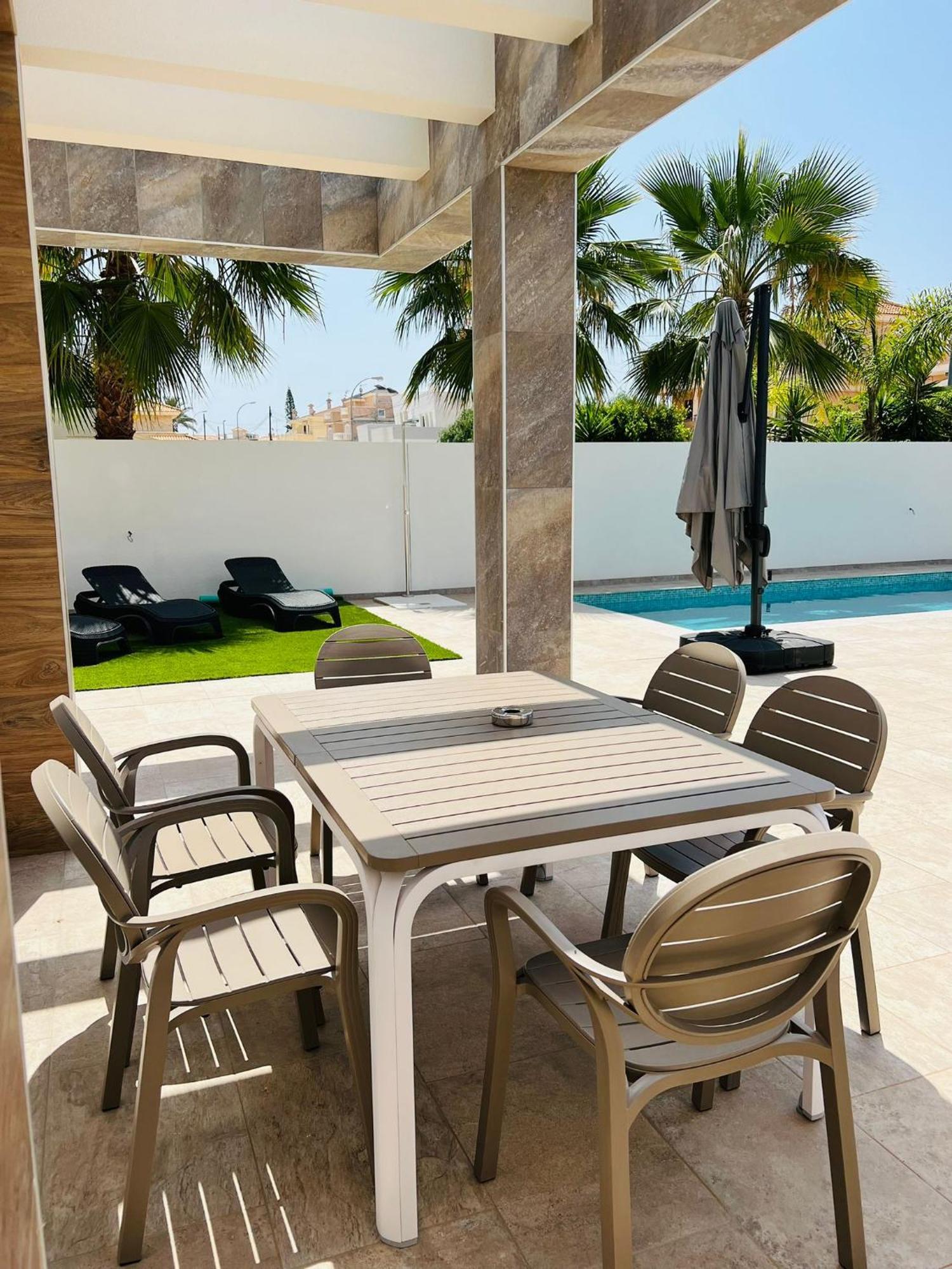 Villa Domicil De Luxe Torrevieja Exterior foto